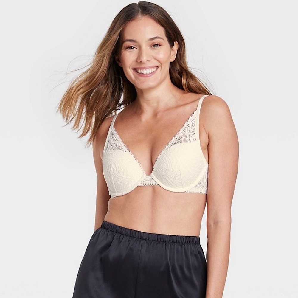 Auden White Lace Plunging Push-Up Underwire Bra, Women’s Size 38 E (DD).